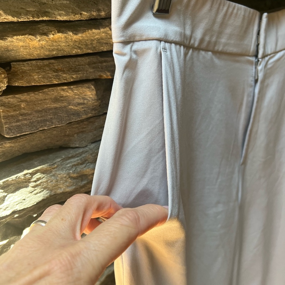 Athleta Urban cropped pants - Picture 4 of 9
